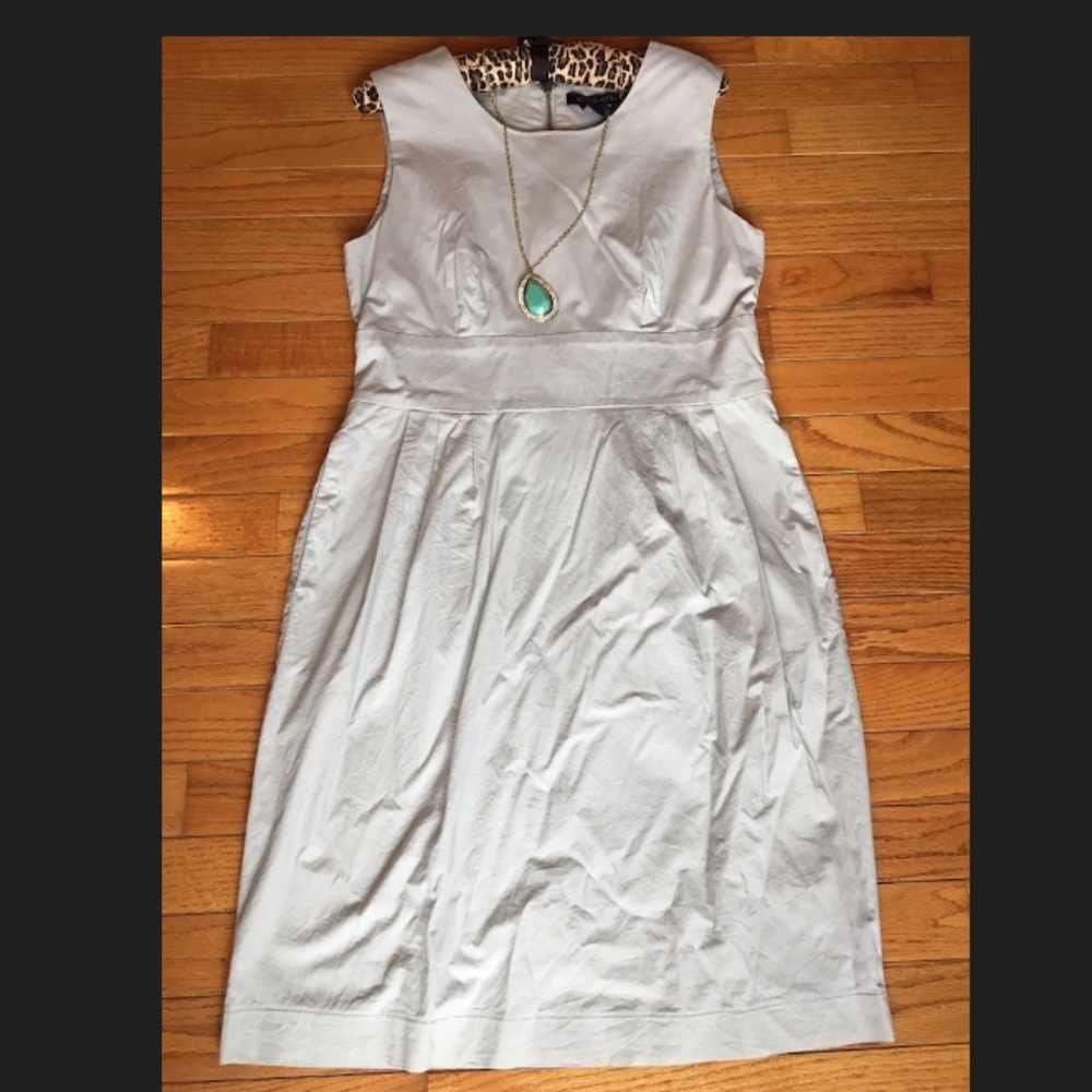 Light khaki cotton sheath dress with pockets - 6